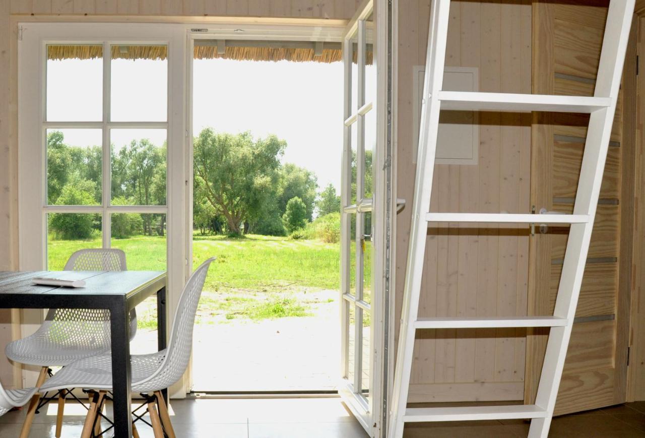 Vecmartini Apartment Pape Bagian luar foto
